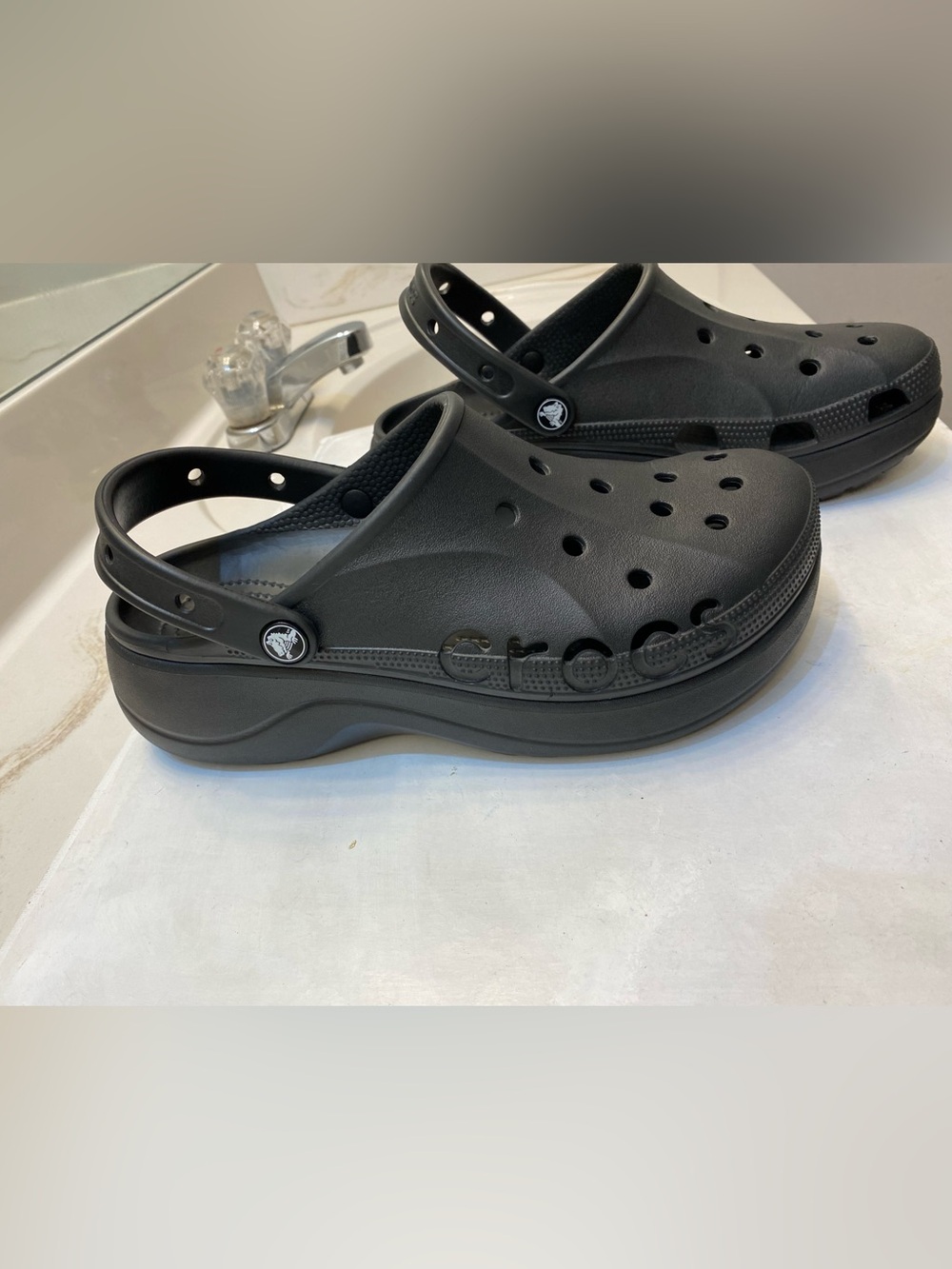 Crocs Baya Women Platform Sandals Size 10 NEW, Never Worn excellent condition - Picture 2 of 13